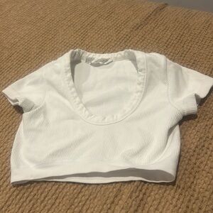 All white robbed SS scoop neck top XS